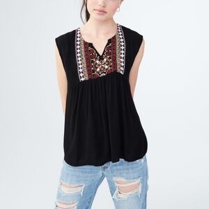 AEROPOSTALE size Medium Embroidered Tank Boho Peasant Crinkled Black